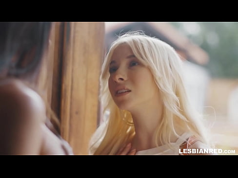 ❤️ Tüdruk tuleb paar kuud hiljem koju ja jõuab sööma oma kasuema tussu ️ Pornovideo at porn et.myteporn.ru ☑