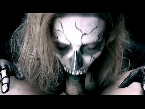 ❤️ Demon girl imeb kulli oma musta suuga ja neelab sperma. ️ Pornovideo at porn et.myteporn.ru ☑