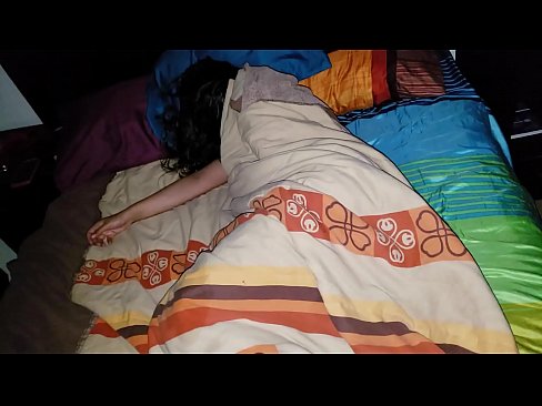 ❤️ Kasupoeg sõimab oma noort kasuema, kui ta magab. ️ Pornovideo at porn et.myteporn.ru ☑